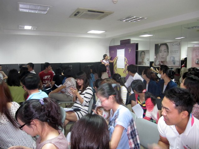 LG VINA cùng chung vai sát cánh (04-10-2012)